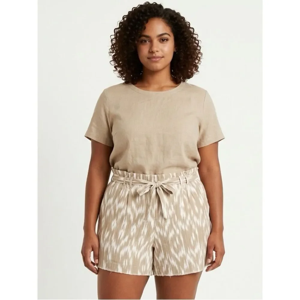 TOMMY HILFIGER | Tan/White Tribal Brushstroke Belted Shorts Women’s Size 16
